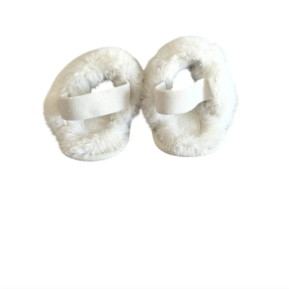 Cat & Jack Metallic Lila Silver Slippers Size 5/6 Toddler